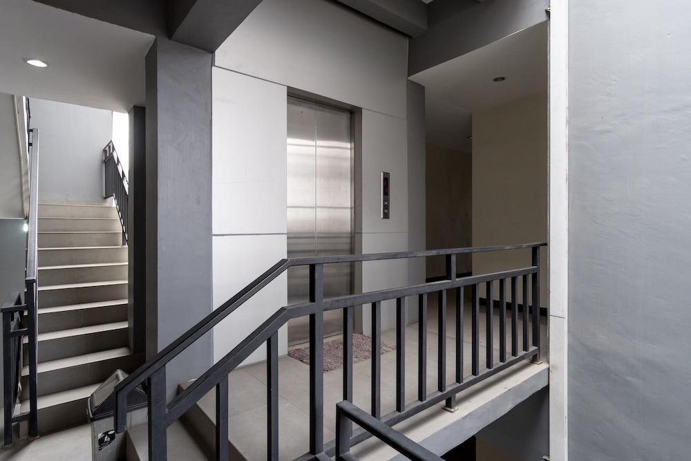 Oyo 294 Andrea Residence Syariah Μεντάν Εξωτερικό φωτογραφία